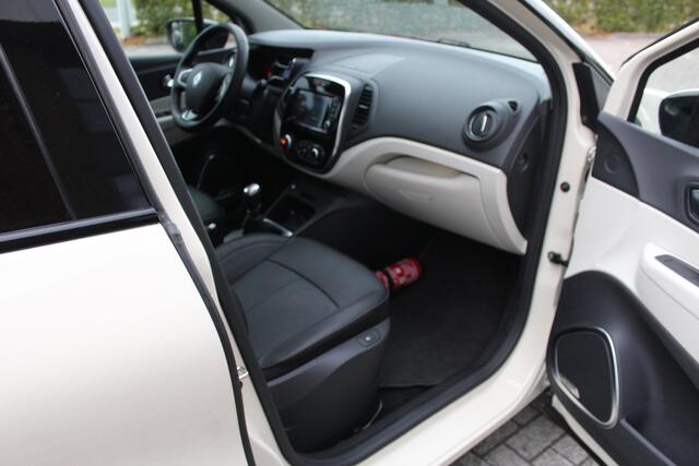 Renault CAPTUR 1.2 TCe Edition One Clima-Cruise-Led verlichting-Navi-Camera-Leder-Bose 10.000 KM !!