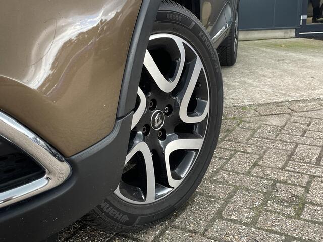Renault CAPTUR 1.2 TCe Dynamique Automaat - Navigatie - Climate Control - Trekhaak - Lichtmetalen velgen