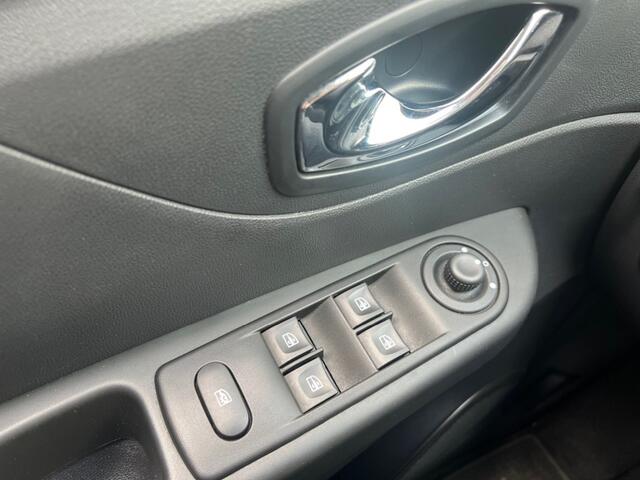 Renault CAPTUR 0.9 TCE LIMITED