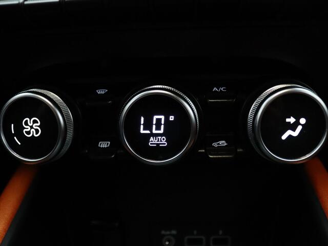 Renault CAPTUR E-Tech Plug-in Hybrid 160pk Intens Automaat Cruise | Climate | Navi | Parkeersens. achter