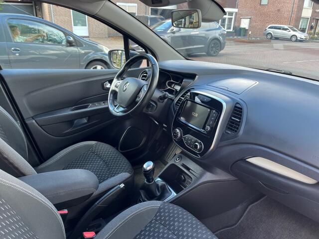 Renault CAPTUR 0.9 TCE INTENS / NAVI / CRUISE CTR. / TREKHAAK / CARPLAY