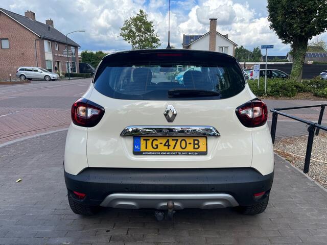 Renault CAPTUR 0.9 TCE INTENS / NAVI / CRUISE CTR. / TREKHAAK / CARPLAY