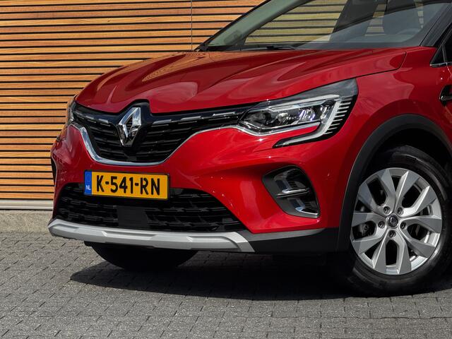 Renault CAPTUR 1.3 TCe 140 Intens Trekhaak / Navi / Camera / Cruise / Lm velg