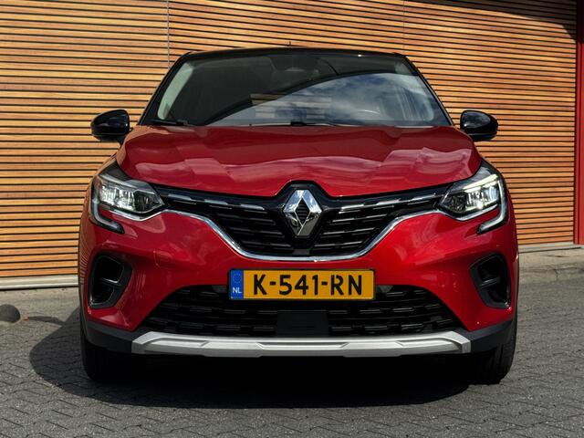 Renault CAPTUR 1.3 TCe 140 Intens Trekhaak / Navi / Camera / Cruise / Lm velg