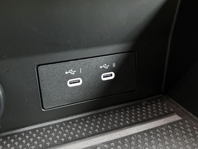 Renault CAPTUR 1.6 E-Tech full hybrid 145 esprit Alpine | Automaat | Harman Kardon | Verwarmbare stoelen