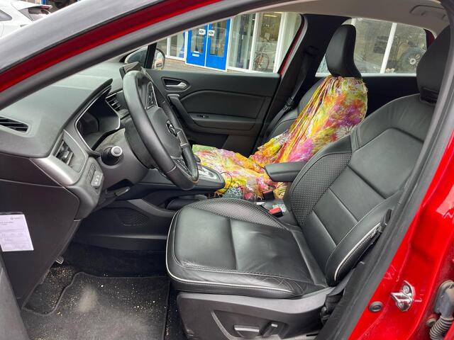 Renault CAPTUR 1.3 TCe 130 Intens 130pk Automaat | Trekhaak | 360 graden Camera's | Dodehoeksensoren | Full Leder | Stoelverwarming | Dealer onderhouden