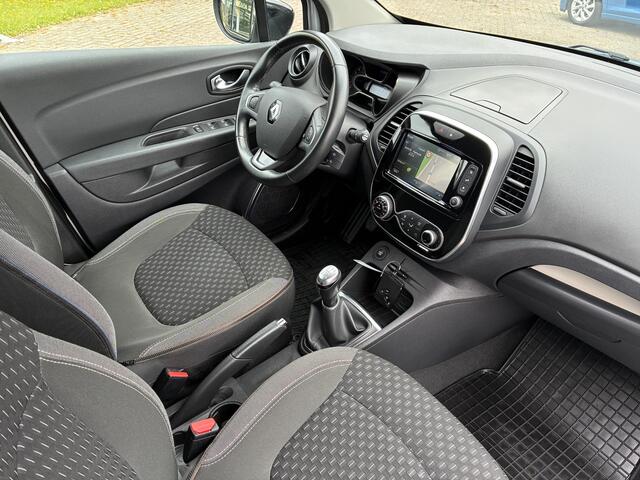 Renault CAPTUR 0.9 TCe Intens | Climate control | Elektrisch Pakket | Camera | Parkpilot | Cruise control | 17"LM-Velgen | Trekhaak