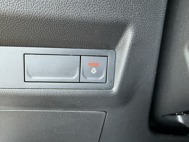 Renault CAPTUR 1.6 E-Tech Plug-in Hybrid 160 Initiale Paris Groot navi | Bose | Leder | 18" | Camera | Volledig Dealer onderhouden!