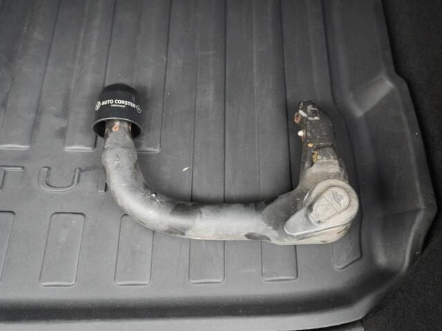 Renault CAPTUR 1.3TCe 141PK Automaat R.S. Line Trekhaak Camera Apple Carplay Android Auto Navi Ecc Cruise Control Pdc Led Isofix Privacy Glas Two Tone 1e Eigenaar