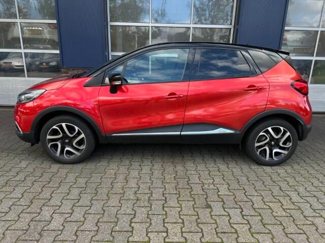 Renault CAPTUR 0.9 TCE XMOD TREKHAAK. CAMERA. NAVI. ALL.IN.