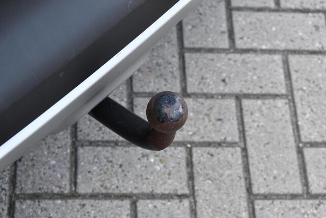 Renault CAPTUR TCe 120 Intens | TREKHAAK | CAMERA | NAVI | CRUISE CONTROL | ALL-SEASONBANDEN | CLIMATE CONTROL | PDC | LMV