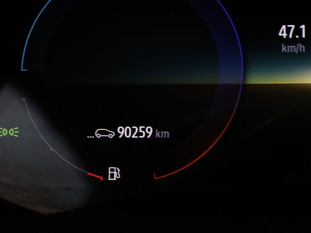 Renault CAPTUR 160pk E-Tech Plug-in Hybrid Initiale Paris Automaat 360° Camera | Cruise | Parkeersens. v+a | Stoel-/stuurverw. | Trekhaak