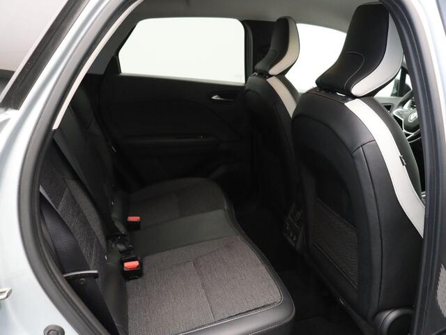 Renault CAPTUR 1.0 TCe 90 Techno | Parkeersensoren voor en achter | Achteruitrijcamera | Navigatie | Climate control | Cruise control |