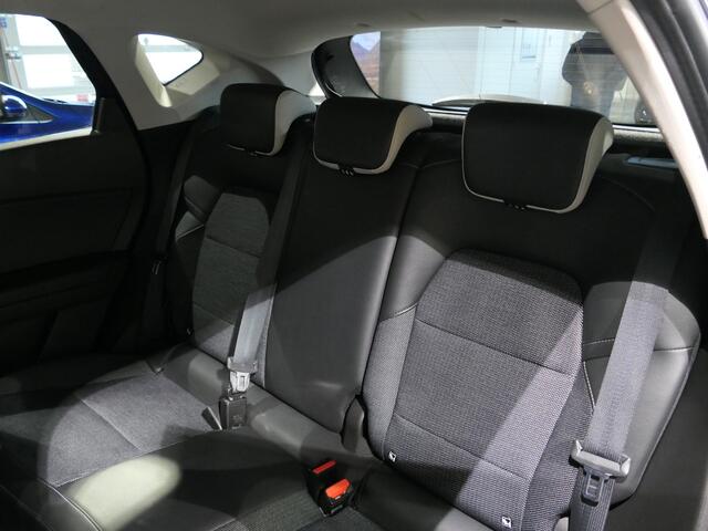 Renault CAPTUR 1.3 TCe 140 Intens *AUTOMAAT* - Allseasons, Apple carplay/ android auto, cruise, clima