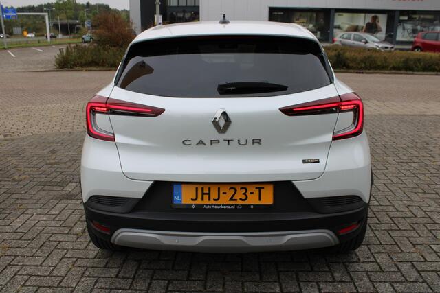 Renault CAPTUR E-Tech Hybrid 145 Evolution | Weinig kms | Easy Link Navigatie |