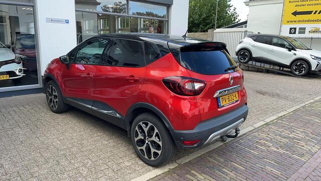 Renault CAPTUR TCe 90 Intens | Trekhaak | Premium kleur Rouge Flamme | Camera achter | 17 inch Lichtmetalen velgen | R-link navigatie |