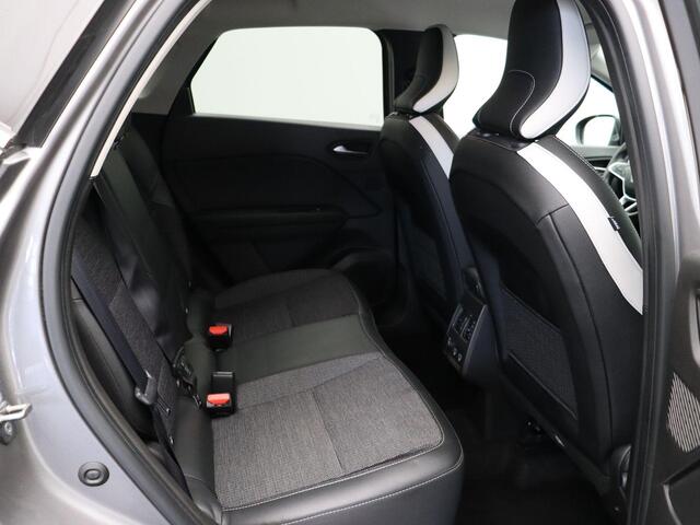 Renault CAPTUR 1.6 E-Tech Hybrid 145 Techno | Navigatie | Achteruitrijcamera | Parkeersensoren voor en achter | Climate control |