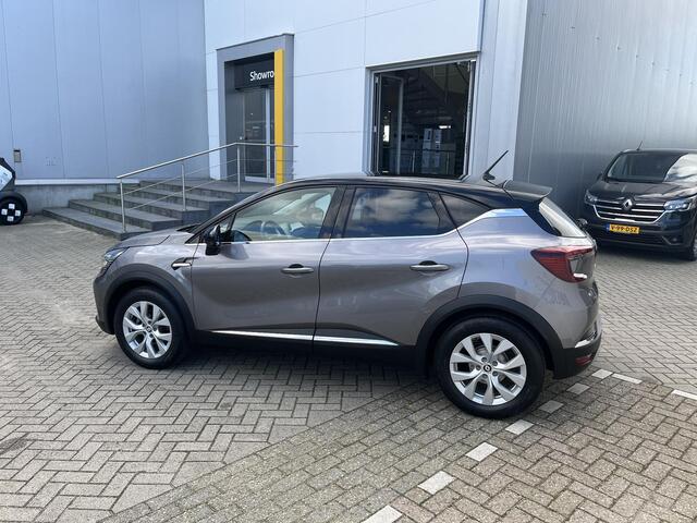 Renault CAPTUR 1.0 TCe 90 Intens / NAVIAGTIE / CAMERA / PARKEERSENSOREN VOOR EN ACHTER / LICHTMETALEN VELGEN 17 INCH