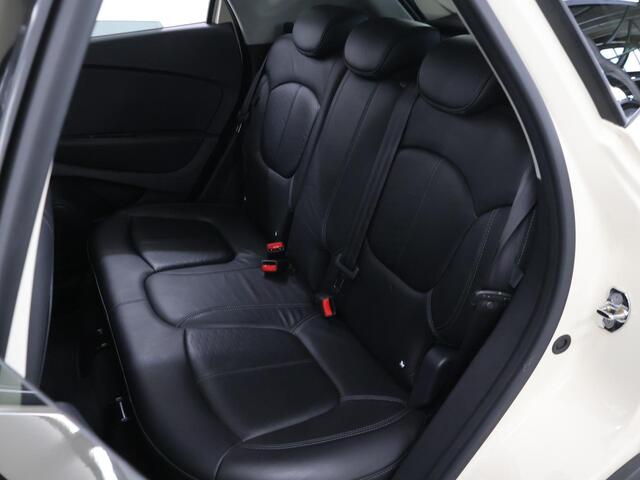 Renault CAPTUR 0.9 TCe Edition One | Navigatie | Leder | Parkeercamera | Cruise Control | Climate Control | Stoelverwarming |