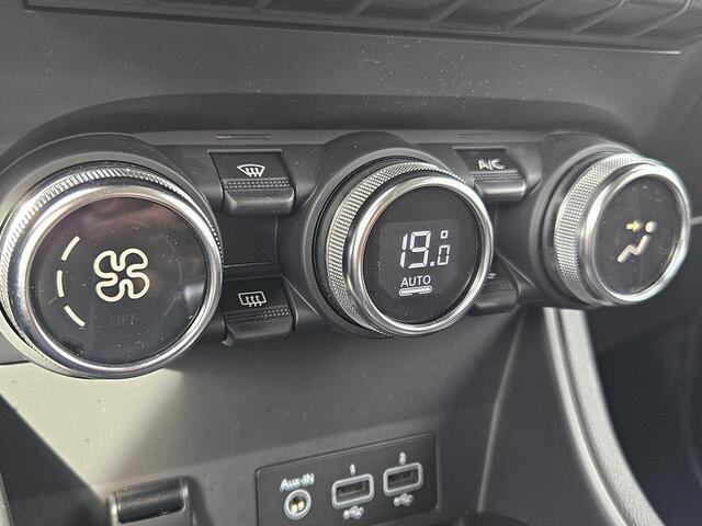 Renault CAPTUR 1.6 E-Tech plug-in hybrid 160 Intens Automaat / Navigatie / Apple Carplay & Android Auto / Parkeersensor Achter / Climate Controle /