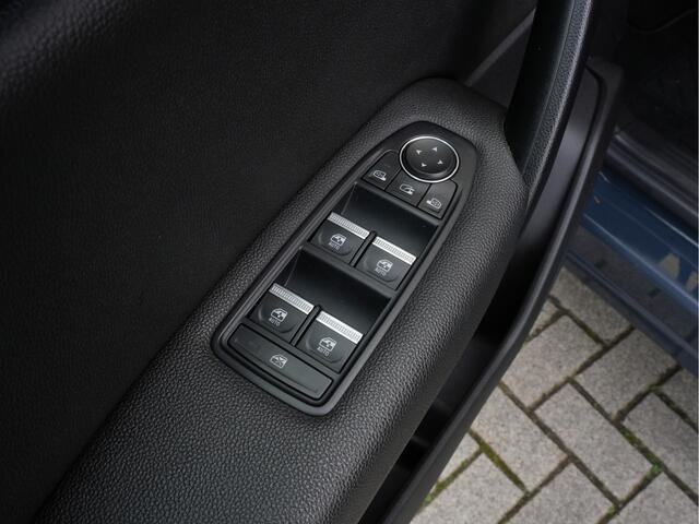 Renault CAPTUR 1.3 TCe 130 Automaat Intens | Climate Control | LED | Android/Apple Carplay