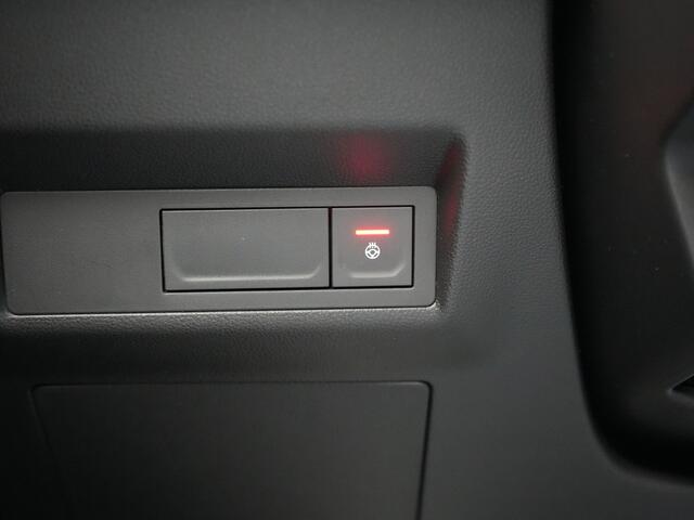 Renault CAPTUR 1.6 E-Tech Initiale Paris Plug In Hybrid 160pk Dealer O.H PHEV | Adaptive Cruise | 360 Camera | Lederen Sportstoelen Verwarmd | Stuur Verwarmd | Blis | Keyless | Navigatie | DAB | 18"L.M |