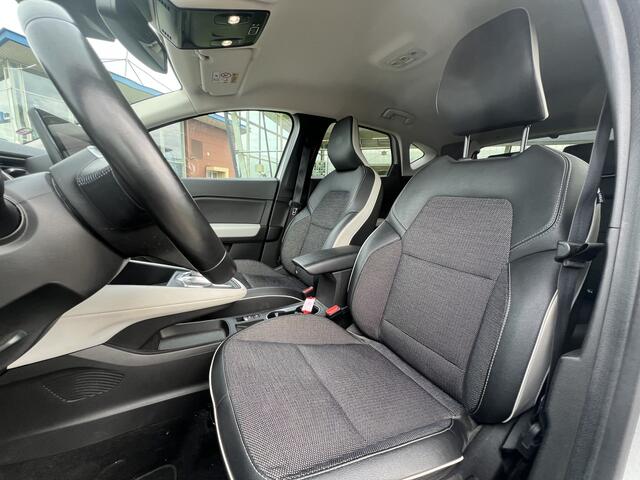 Renault CAPTUR 1.6 E-Tech Hybrid 160PK Intens Edition One / Dealer onbderhouden / Bose / 360' Camera