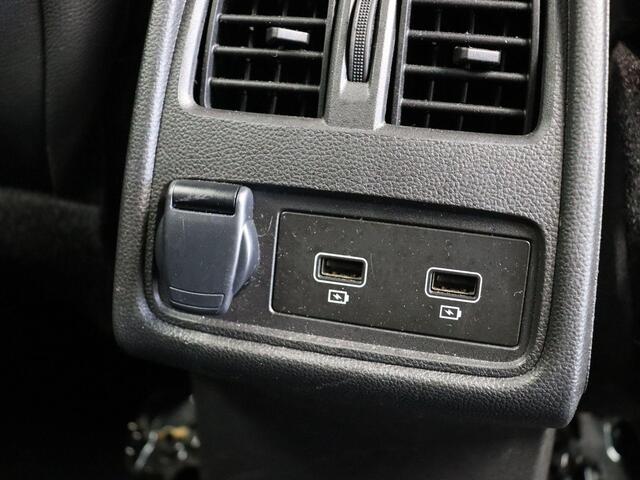 Renault CAPTUR E-Tech Hybrid 145 Techno | Grootscherm navigatie | Digitaal dashboard | Achteruitrijcamera | Parkeersensoren voor/achter | Camera |