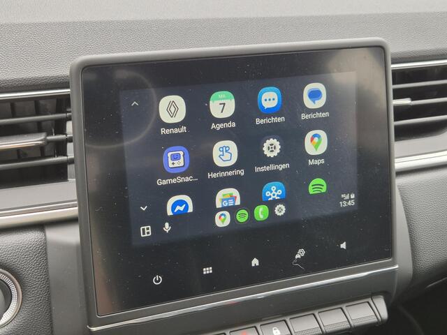 Renault CAPTUR 1.3 mild hybrid 140 techno / Achteruitrijcamera / Apple Carplay & Android Auto / Climate Control / Navigatie / Parkeersensoren / Keyless Entry & Start / Cruise Control /