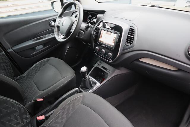 Renault CAPTUR 0.9 TCe Limited Navigatie Cruise control Airco Trekhaak Pdc. Etc.