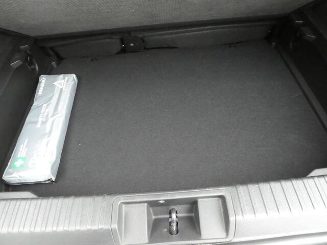 Renault CAPTUR 1.3 TCe 140 R.S. Line Automaat, Navi, LED, Leer, Camera