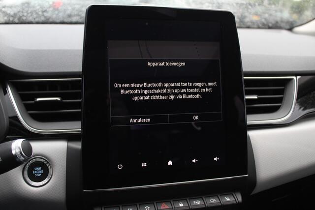 Renault CAPTUR 1.3 TCe 155 Initiale Paris / Full option! / Trekhaak / Panoramadak / 360Camera / Leder / Elektr. stoelen / CarPlay / 18'' / Keyless / Stuur+Stoelverwarming / DAB / Dodehoek / ACC