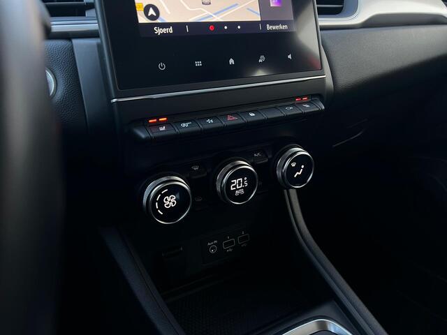 Renault CAPTUR 1.3 TCe 140 EDC Intens NAVI | STOEL-STUUR VERWARMING 360 CAMERA