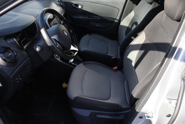 Renault CAPTUR 1.2 TCe Expression | TREKHAAK | PARKEERSENSOREN | NAVI