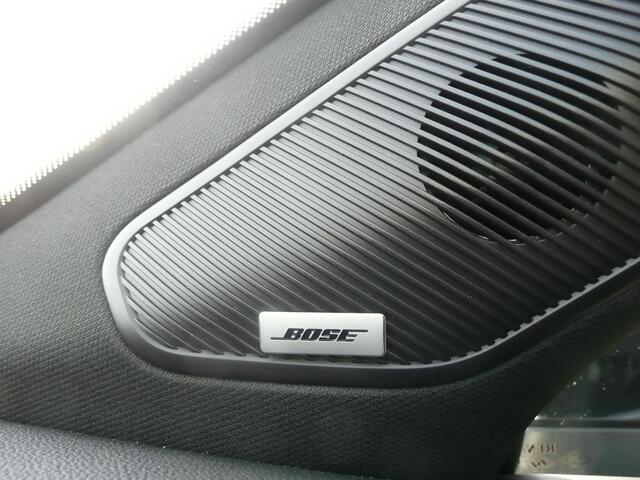 Renault CAPTUR 1.6 RS E-Tech Plug-in Hybrid 160 R.S. Line BOSE/ PACK WINTER/ PACK DRIVERS ASSIST/ 360 CAMERA/ DAKRAILS SATIJN/ DEALER ONDERHOUDEN! RIJKLAAR!