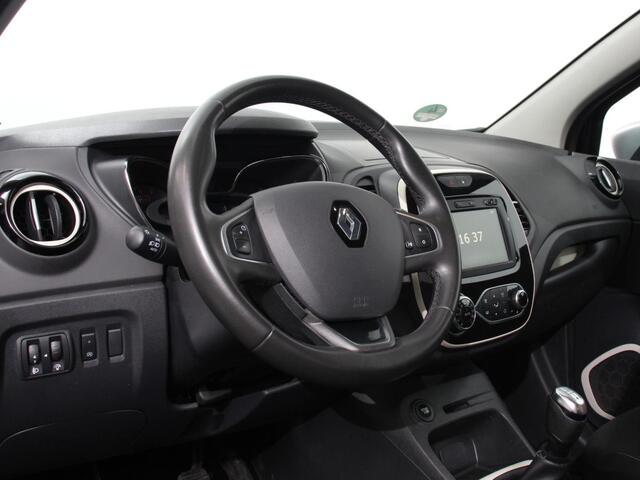 Renault CAPTUR 0.9 TCe Intens | Navigatie | Climate Control | Parkeer Sensoren | Bluetooth | Cruise control | Lichtmetalen Velgen