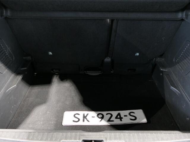 Renault CAPTUR 0.9 TCe Intens - Dodehoek, Trekhaak, Camera, Clima, Sensoren Rondom