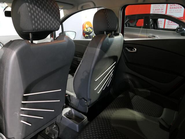 Renault CAPTUR 0.9 TCe Intens - Dodehoek, Trekhaak, Camera, Clima, Sensoren Rondom