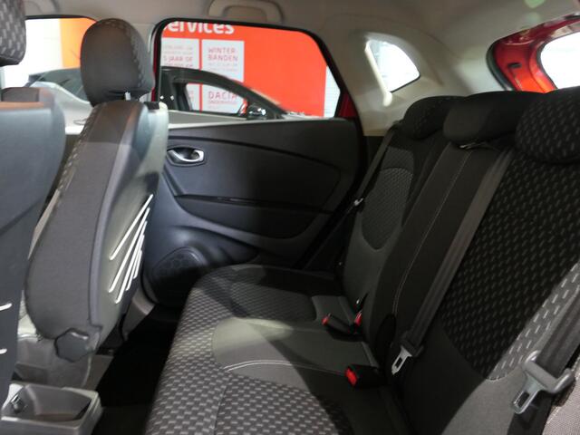 Renault CAPTUR 0.9 TCe Intens - Dodehoek, Trekhaak, Camera, Clima, Sensoren Rondom