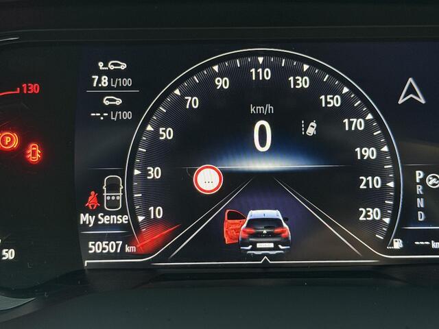 Renault CAPTUR 1.3 TCe 140 Intens / Clima / Navi / 17" / Camera / Two Tone / Carplay / Sensoren voor