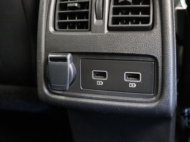 Renault CAPTUR 1.6 E-Tech full hybrid 145pk techno | Grootscherm navigatie | Digitaal dashboard | Achteruitrijcamera | Parkeersensoren voor/achter |