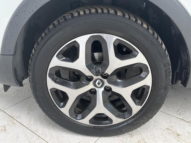 Renault CAPTUR 0.9 TCe Intens | Navigatie | Parkeersensoren achter | Cruise control | Lichtmetalen velgen 17" |