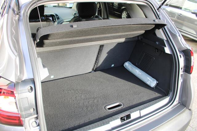 Renault CAPTUR 1.2 TCe Intens | Automaat | Trekhaak |