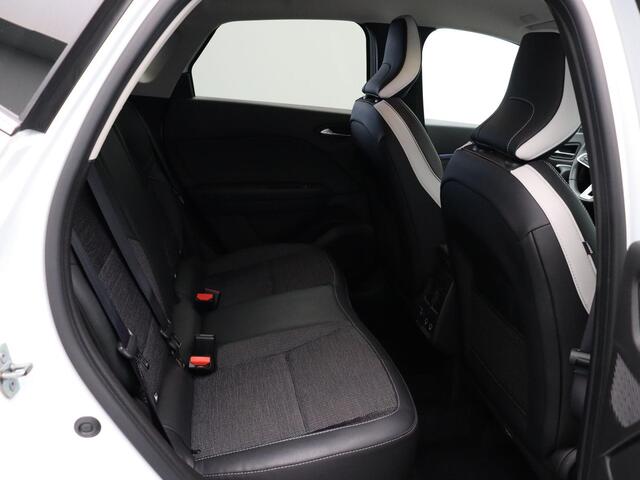 Renault CAPTUR 1.6 E-Tech Hybrid 145 Techno | Navigatie | Achteruitrijcamera | Parkeersensoren voor en achter | Climate control |