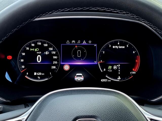 Renault CAPTUR 1.3 mild hybrid 160 techno Automaat / 1500KG Trekgewicht / Navigatie / Camera / Cruise Control Adaptief / Draadloze Telefoonlader /