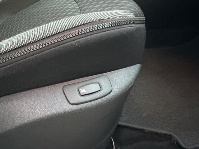 Renault CAPTUR 1.2 TCe Bose AUTOMAAT/CLIMA/CRUISE/CAMERA