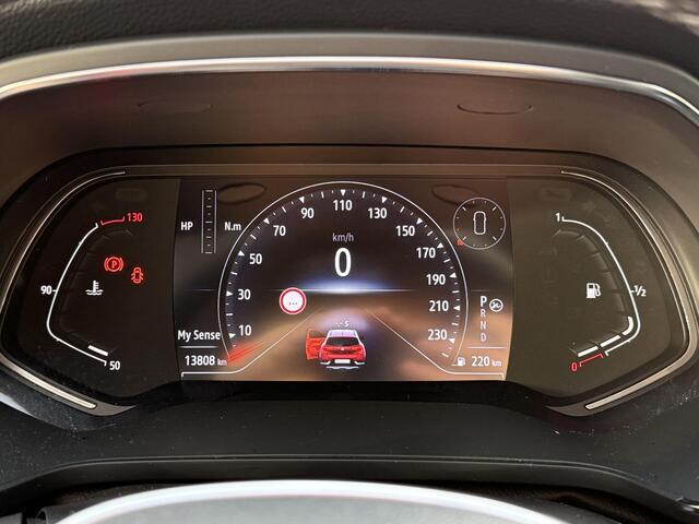 Renault CAPTUR 1.3 TCe 140 Intens | NAP | Navigatie | Achteruitrijcamera | DAB | Climate Control | Key-less | LED | Cruise Control | Lichtmetaal |