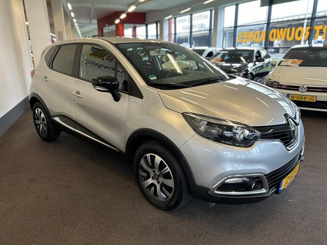 Renault CAPTUR 1.2 TCe Limited Automaat | Dealer onderhouden | Nederlands geleverd | Navigatie | Cruise control | Climate control | Navigatie | LED Dagrijverlichting
