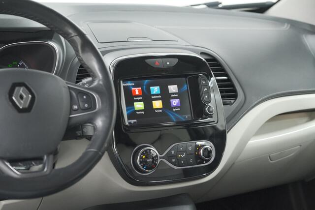 Renault CAPTUR TCe 120 EDC Initiale Paris | Camera | Dodehoekdetectie | Panoramadak | Navigatie