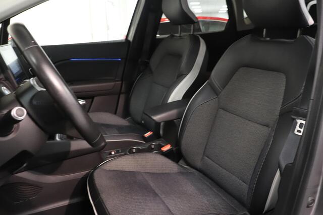 Renault CAPTUR 1.0 TCe 100 Intens | Camera | Navigatie | Trekhaak | AppleCarplay AndroidAuto | Key less | Cruise control | LED koplampen |